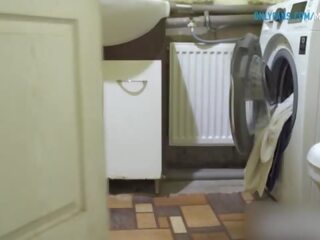 FUCKING HER ASS WHILE SHE STUCK IN WASHING MACHINE - Amateur enchantress Creampie 4K