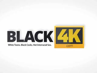 Black4k super-hot črno na beli seks video scene happened pri