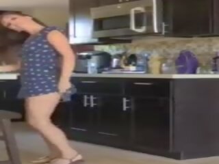 Attractive Naked Dance in the Kitchen Amateur: Free sex clip 76 | xHamster