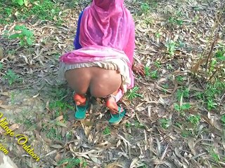 गाँव आउटडोर इंडियन देसी कपल सेक्स चलचित्र में जंगल